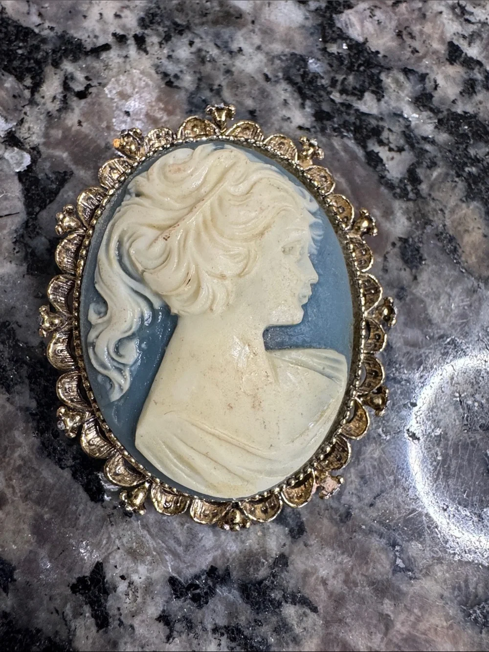 Vintage Cameo Brooch in Blue and Cream with Gold Frame